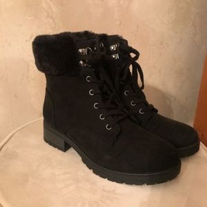 Old Navy Boots size 8